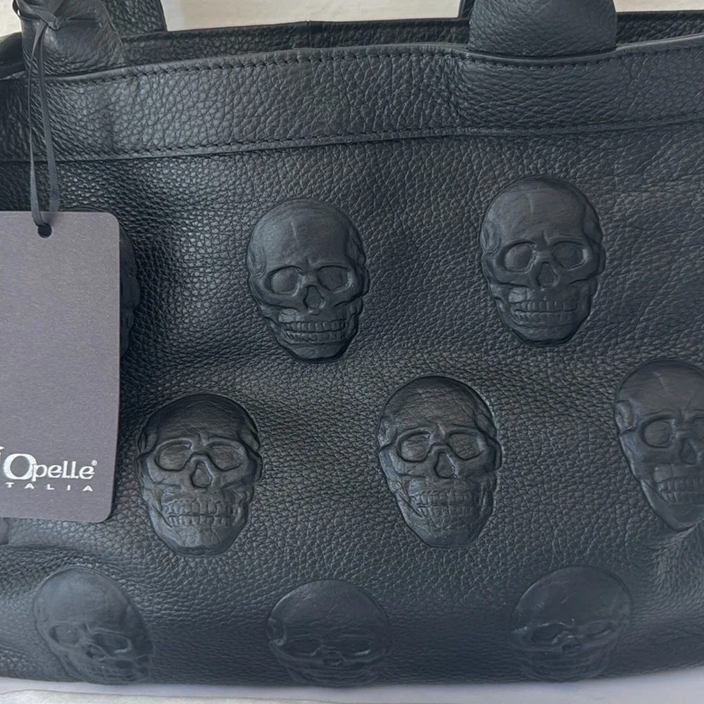 IO PELLE Black Made In Italy Leather Skull Satchel Black Med